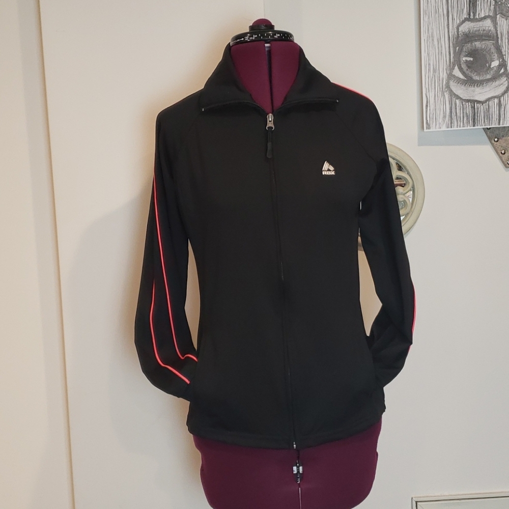 Activewear jacket